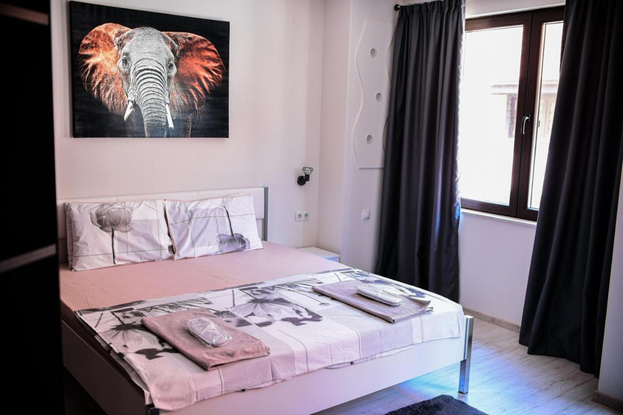 Medius Park Apartment Sandanski Exterior foto