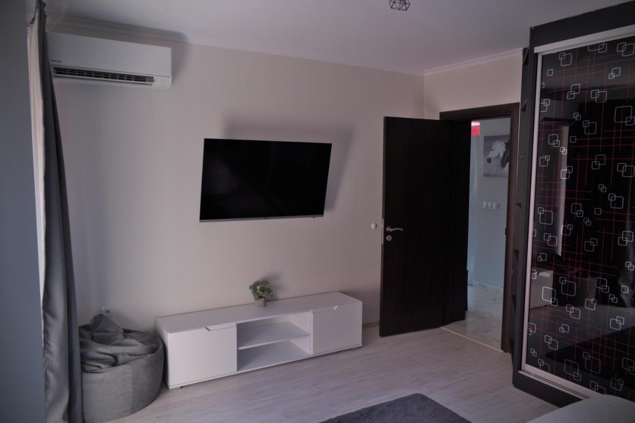 Medius Park Apartment Sandanski Exterior foto